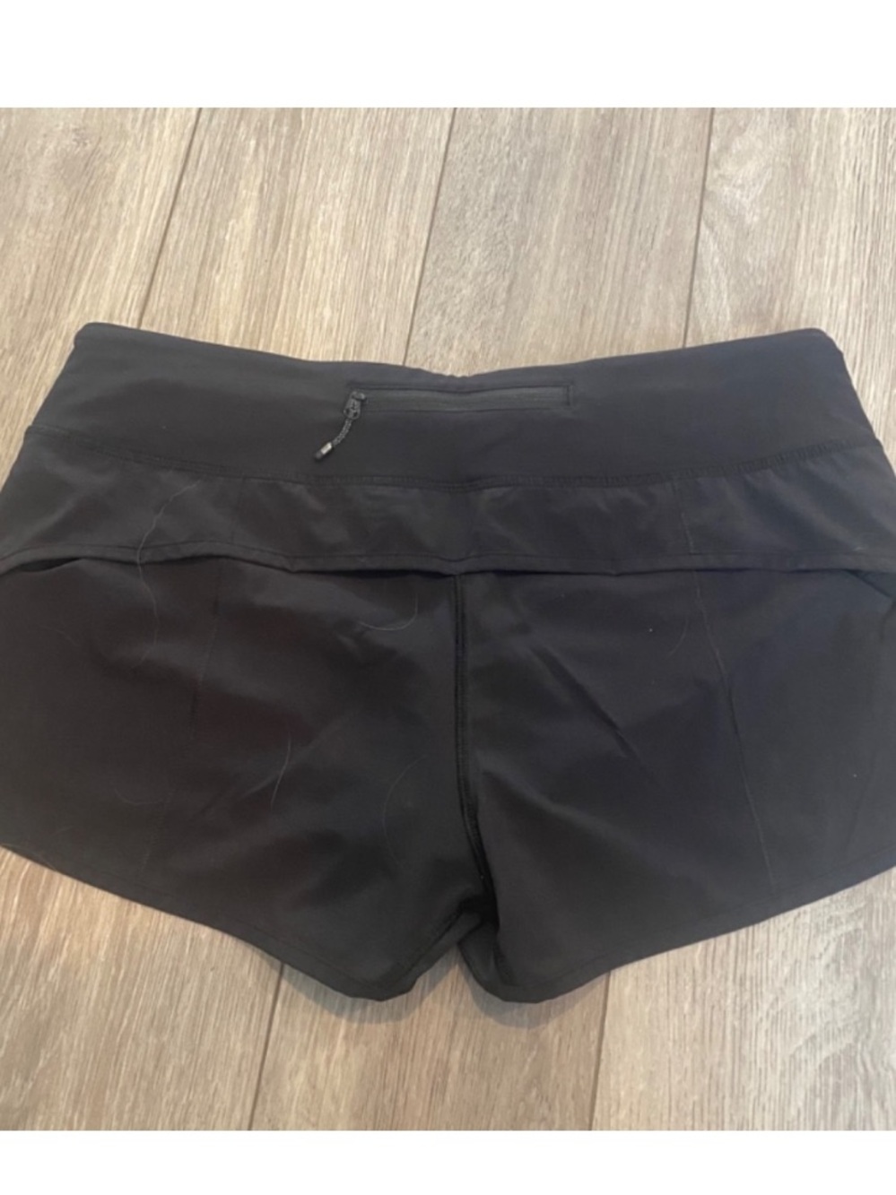 Lululemon Speed Up Shorts in Black - Picture 4 of 4